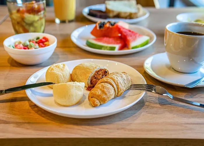 Hotel Ibis Styles Moinhos De Vento 3*